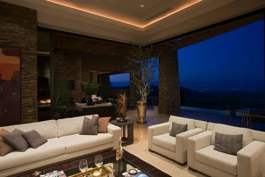 Imagem de projetos arquitetônicos e casas prontas desenvolvidos por arquiteta São Francisco do Guaporé - Rondônia e arquiteta em um escritório de arquitetura especializado. Cada projeto reflete sofisticação, funcionalidade e atenção aos detalhes, garantindo que cada cliente receba um lar que combine estética e conforto.